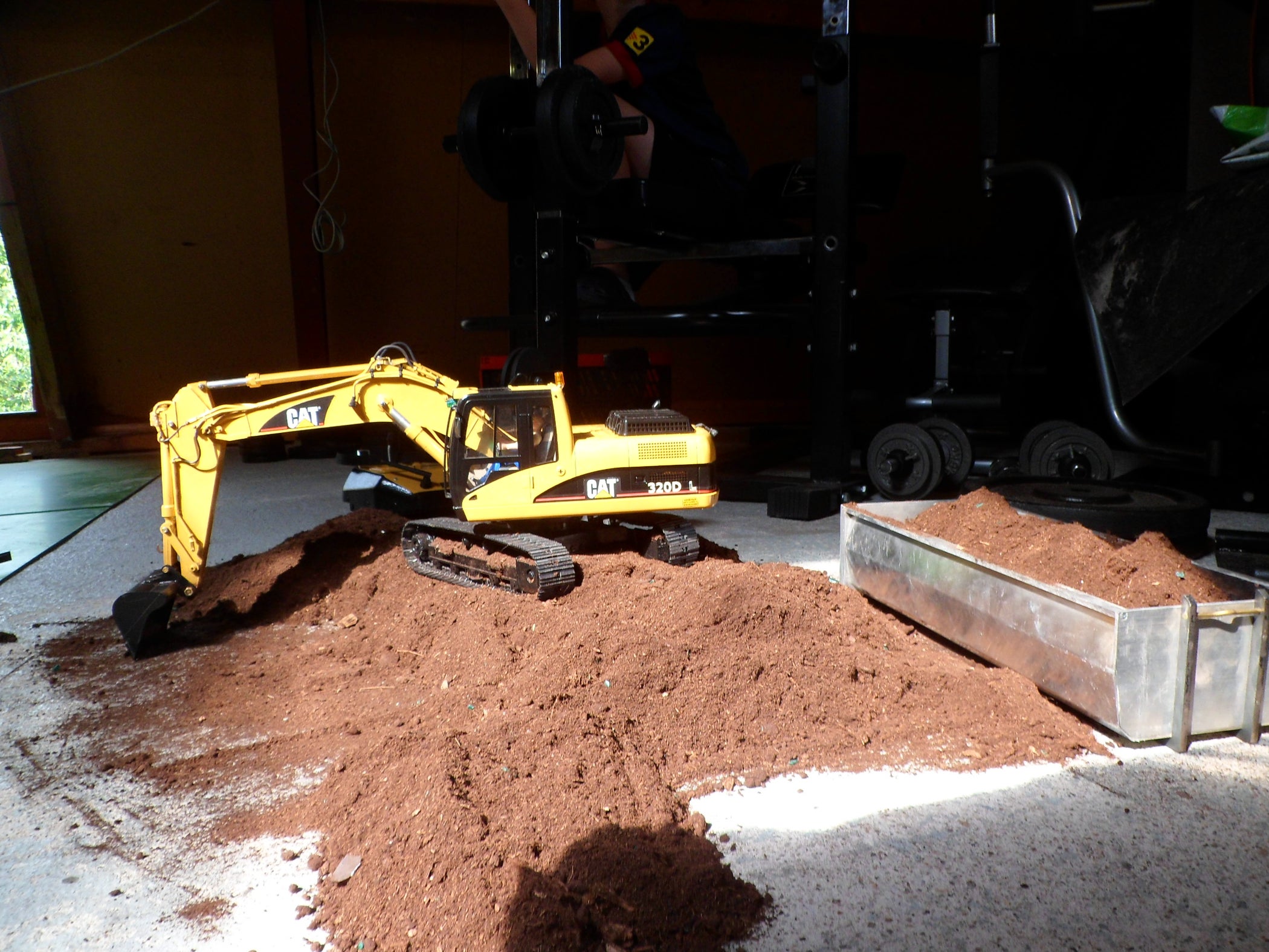 Remote Controlled Excavator 9 Steps Instructables