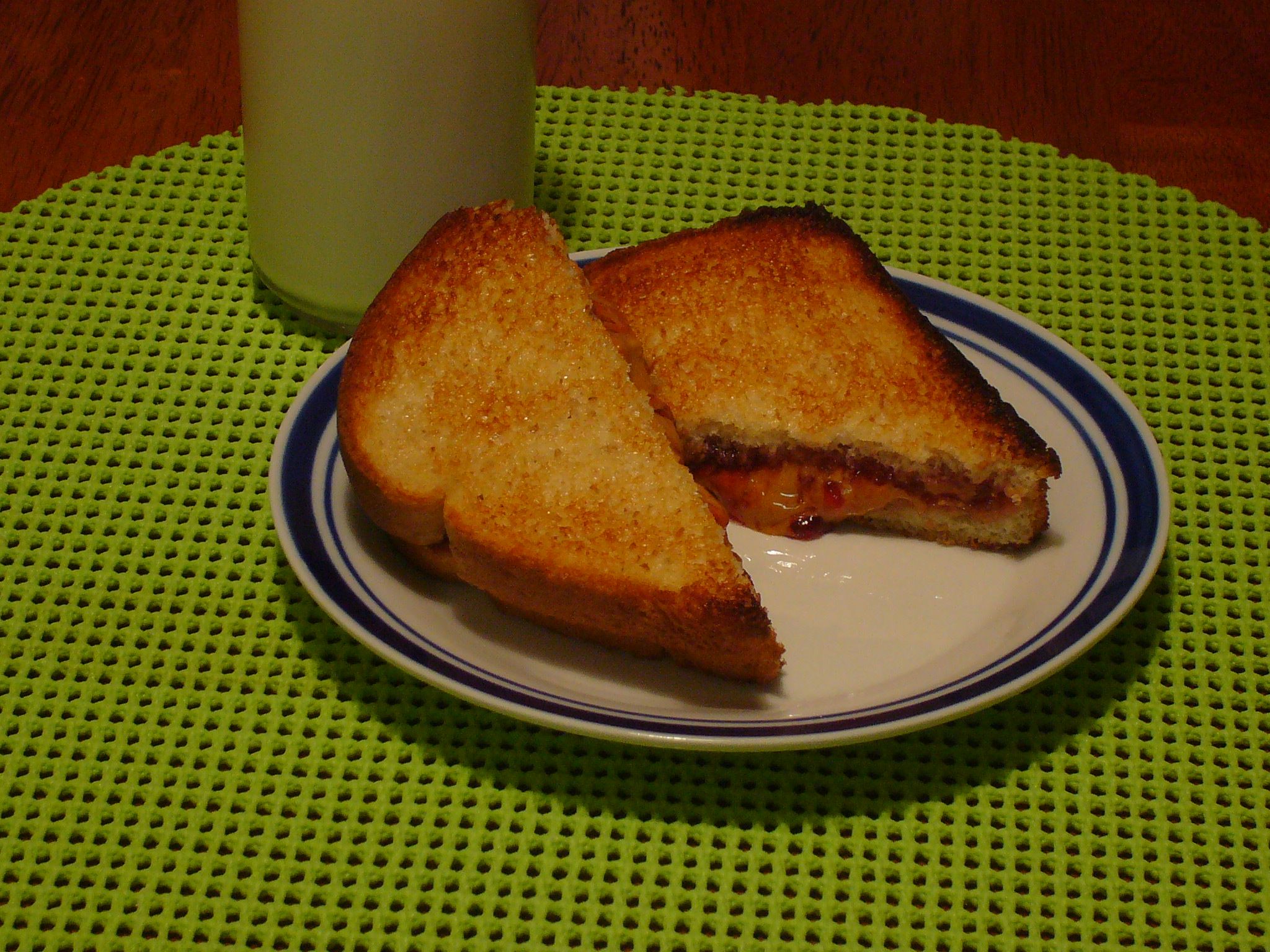 [Collegiate Meals] Broiled Peanut Butter and Jelly