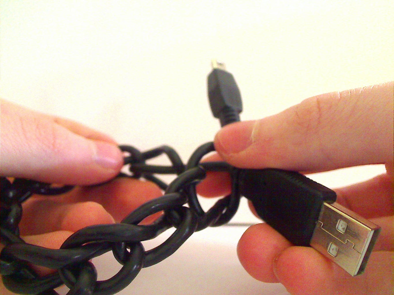 USB Cord Bracelet / Antitangling 14 Steps (with Pictures