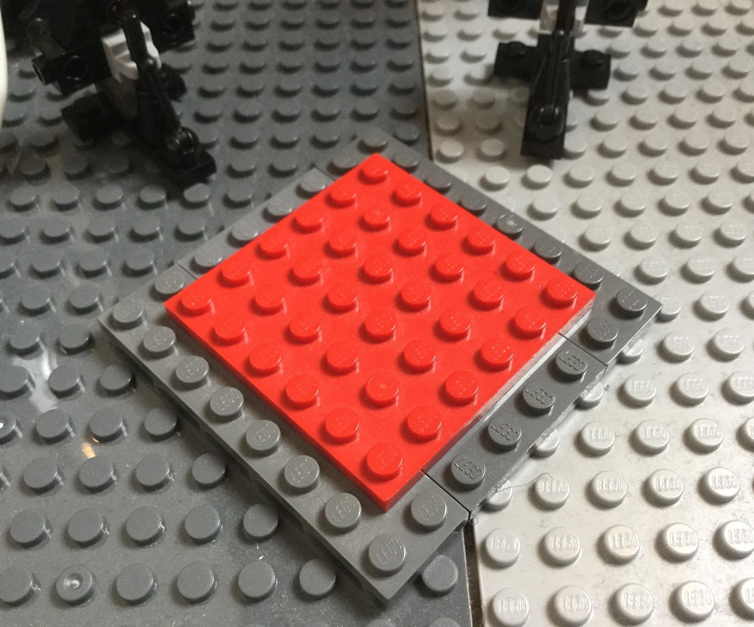 Lego Portal - Old Aperture 1500 Megawatt Heavy Duty Super Colliding Super Button