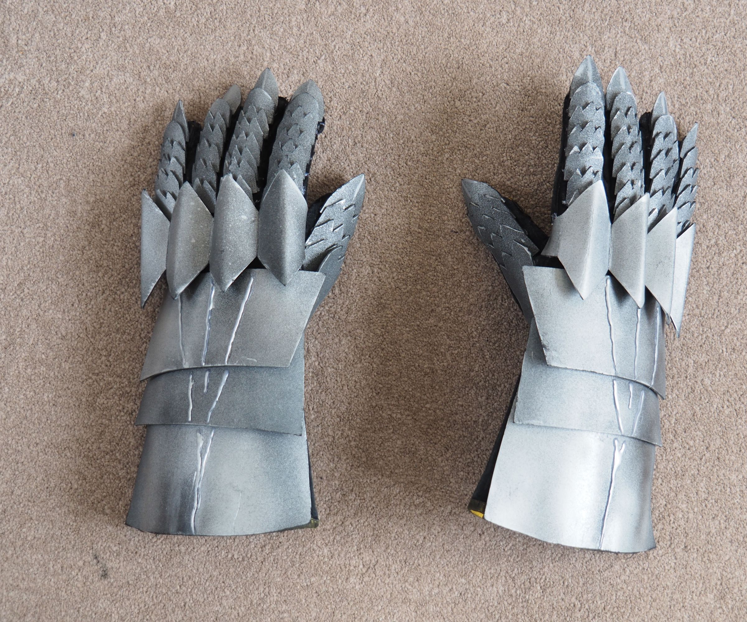 Ring Wraith Gauntlets