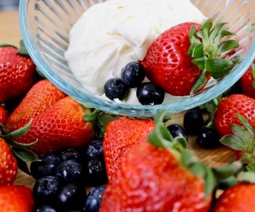 Cream Cheese Marshmallow Fruit Dip