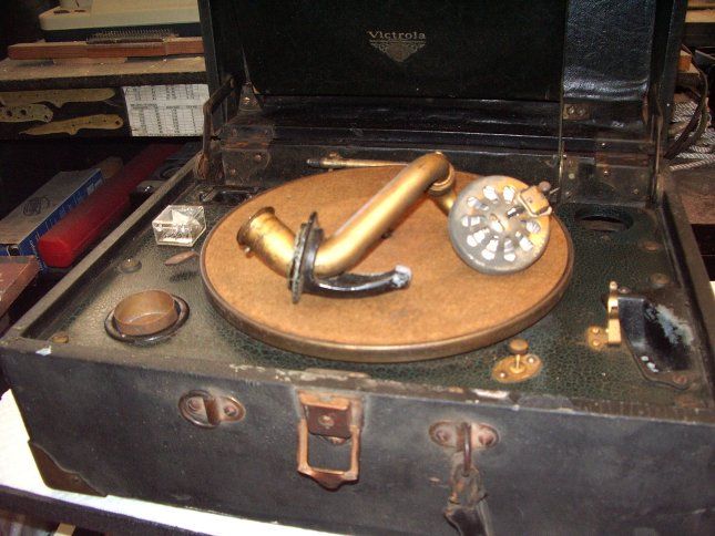 A $40 Victrola