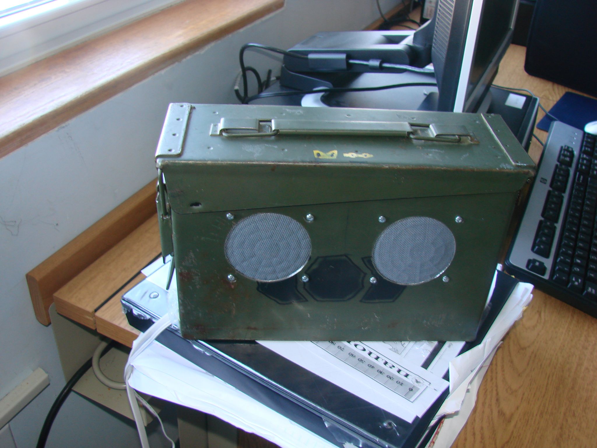 AmmoCan Speaker BoxBy Jake Sipowicz the Revolverspaz Instructables