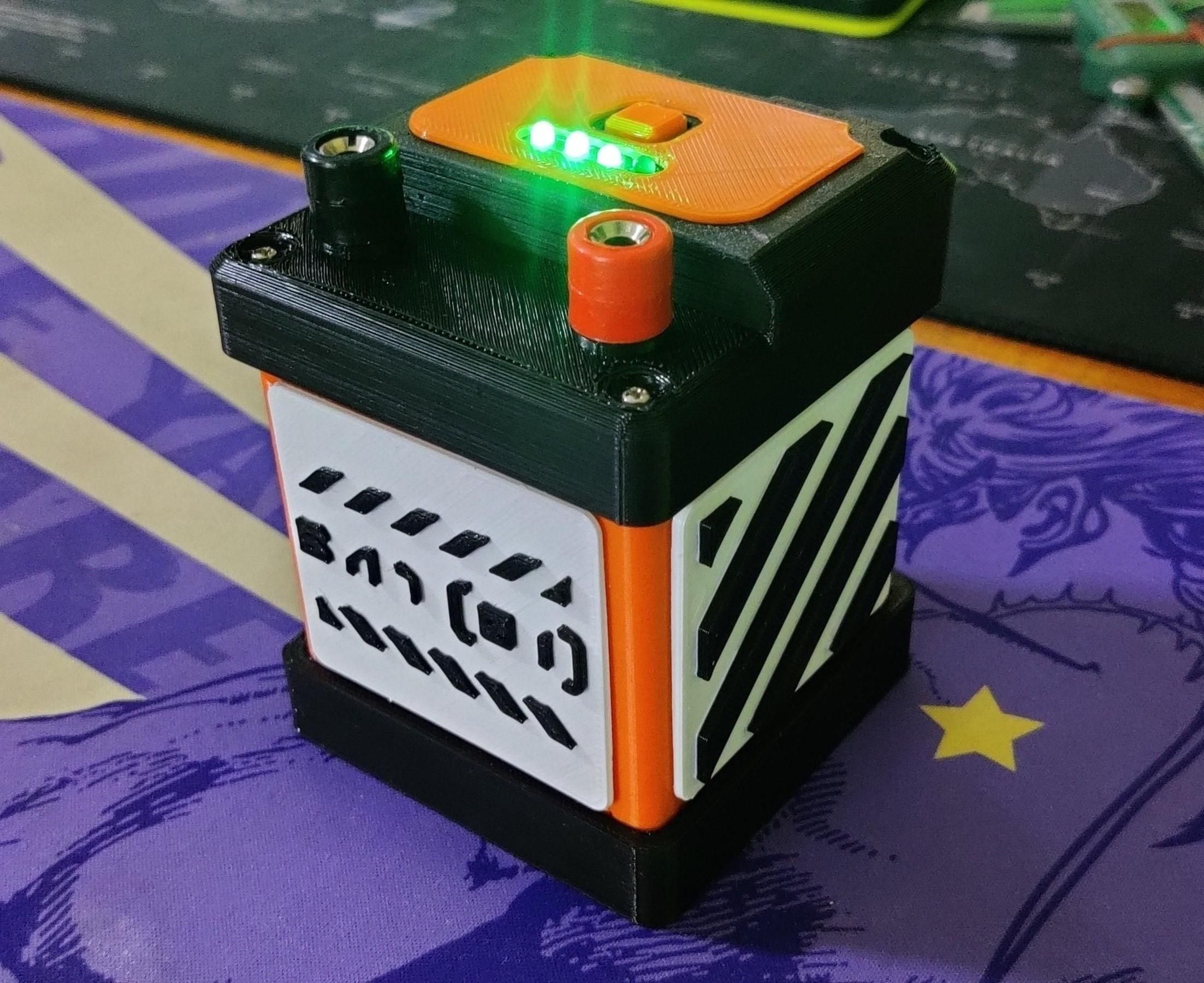 "VOLTMASTER" the 5V Power Source