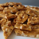Easy Microwave Peanut Brittle