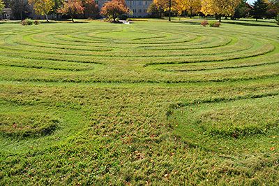 Build a Backyard Labyrinth : 20 Steps (with Pictures) - Instructables