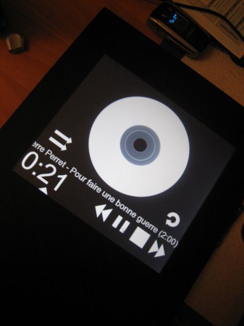 Transform an old laptop into a MP3 player