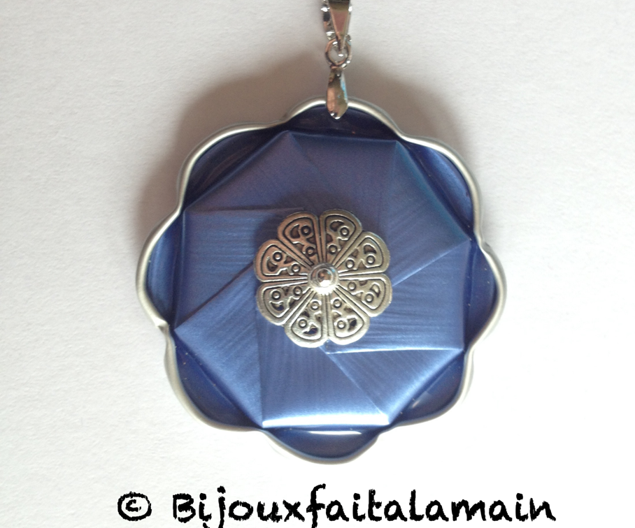 How to Make a Flower Pendant With a Coffee Pod