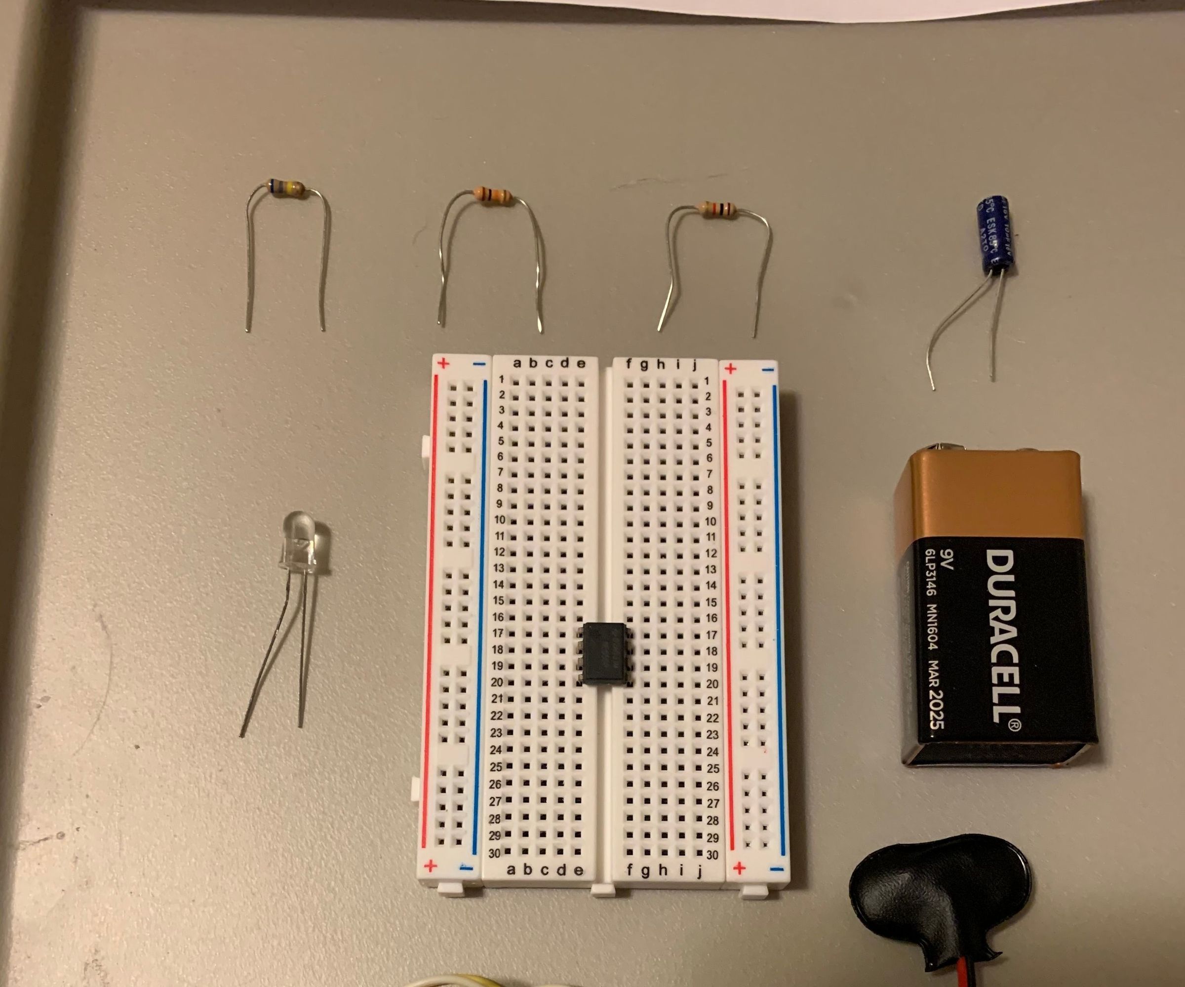 How to Create a Fake Car Alarm Using a 555 Timer