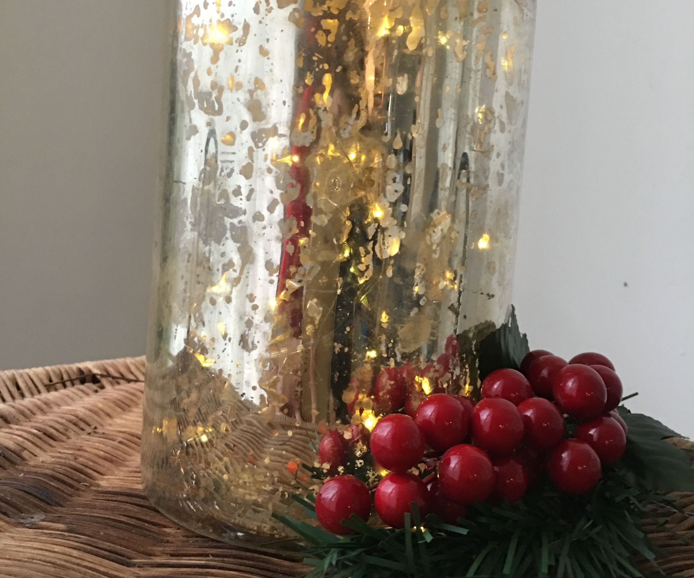Starry Vase for Christmas