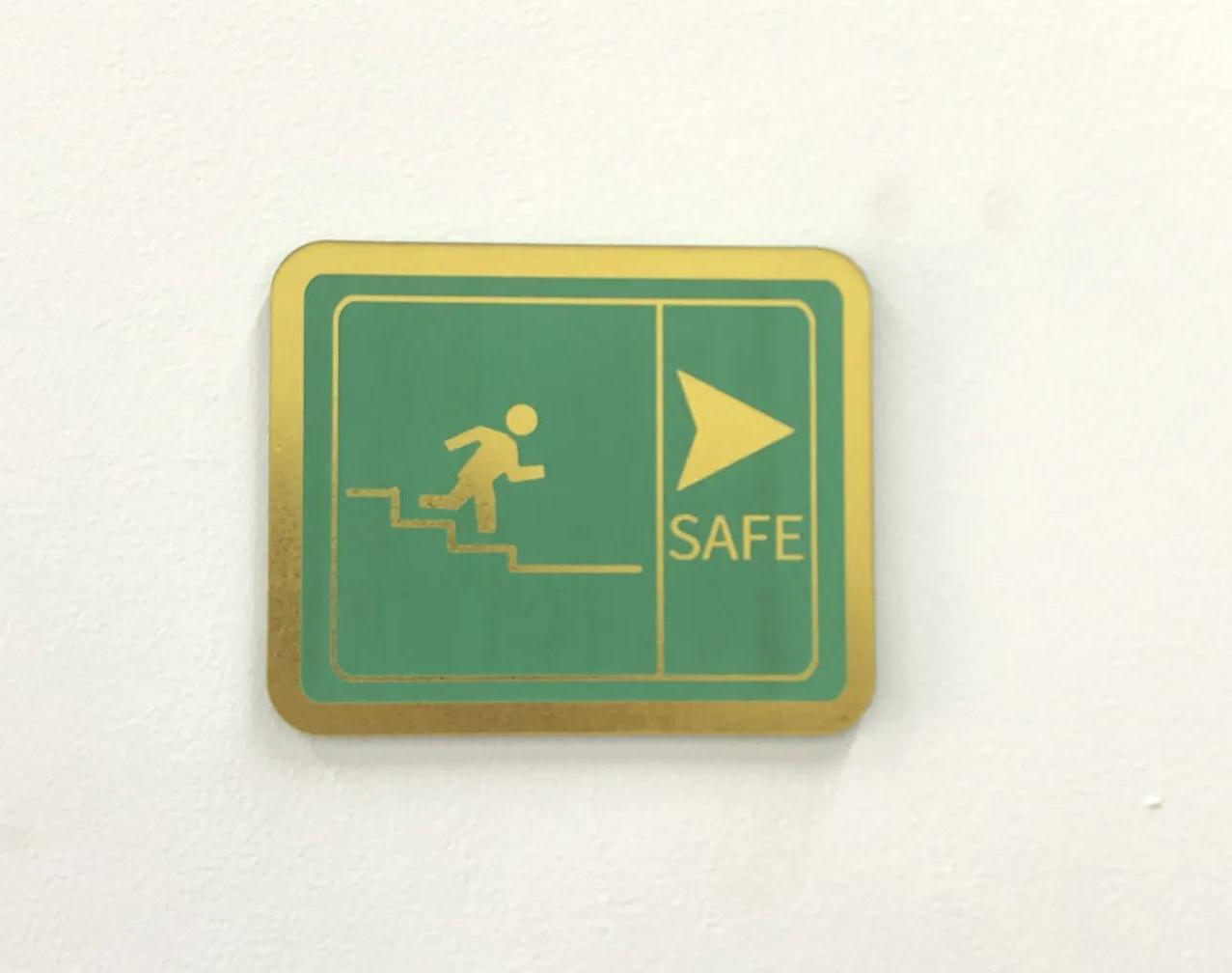 How to Make Laser Signs for Safety Escaping
