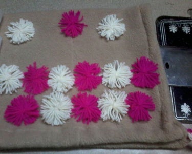 Crochet Pom Pom/flowers