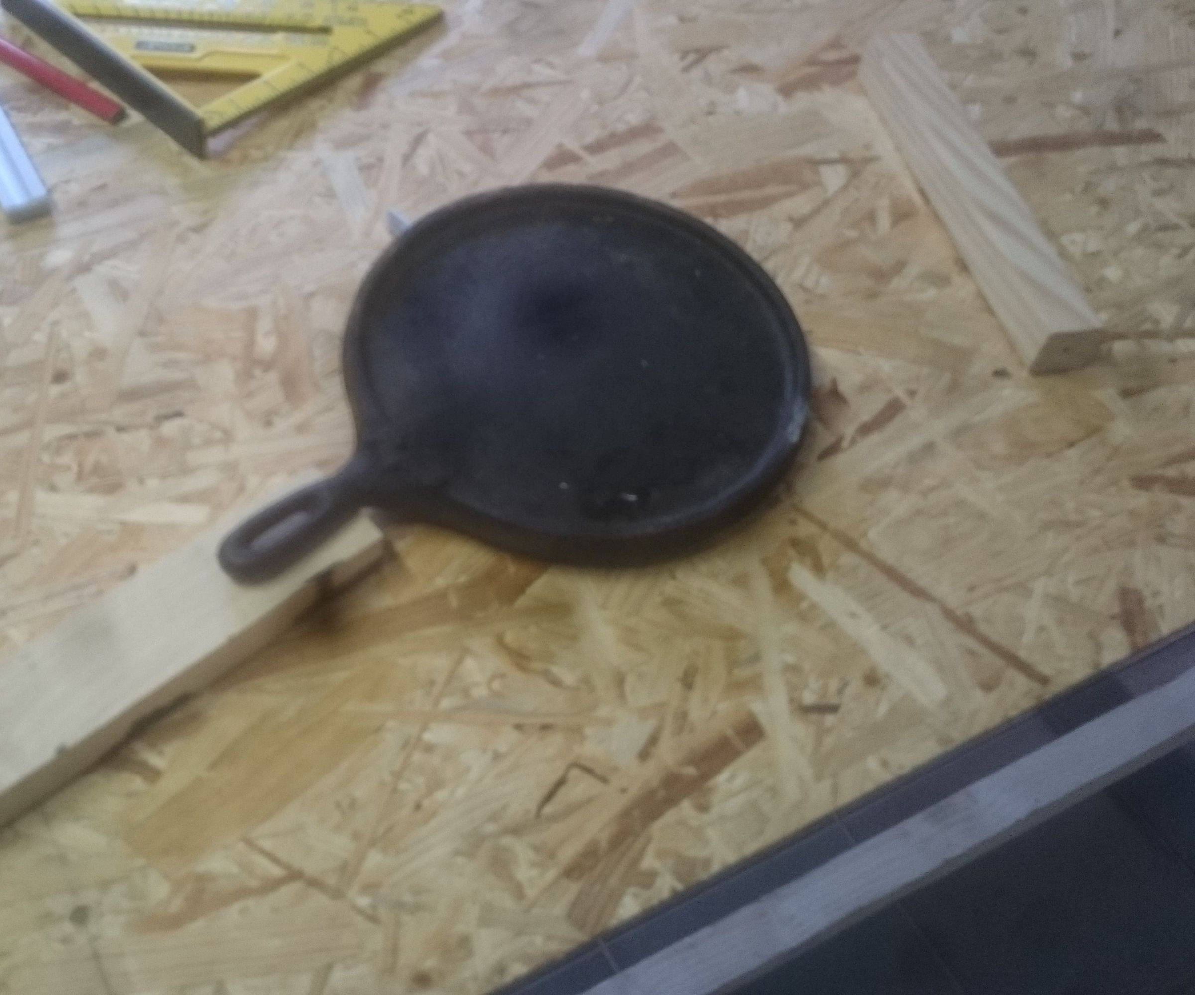Wooden Handle for Cast Iron Skillet