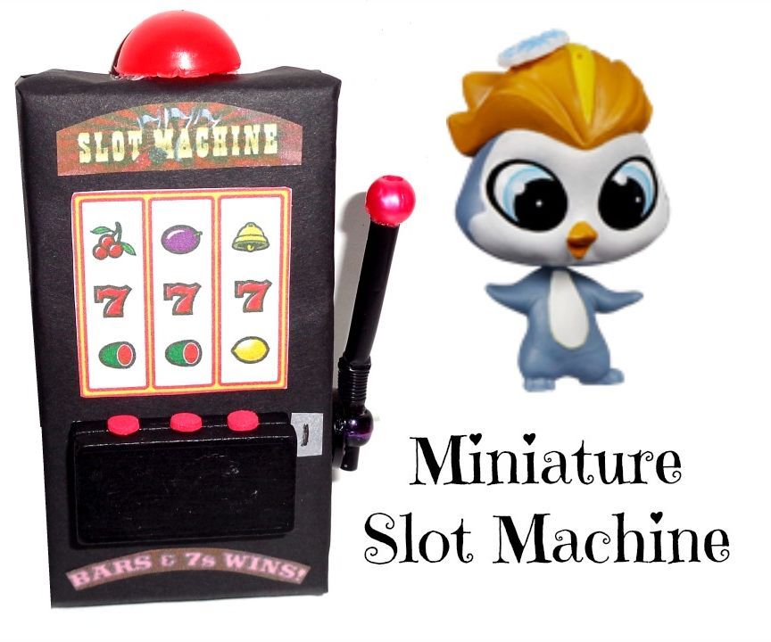 Miniature Slot Machine Toy (Craft)