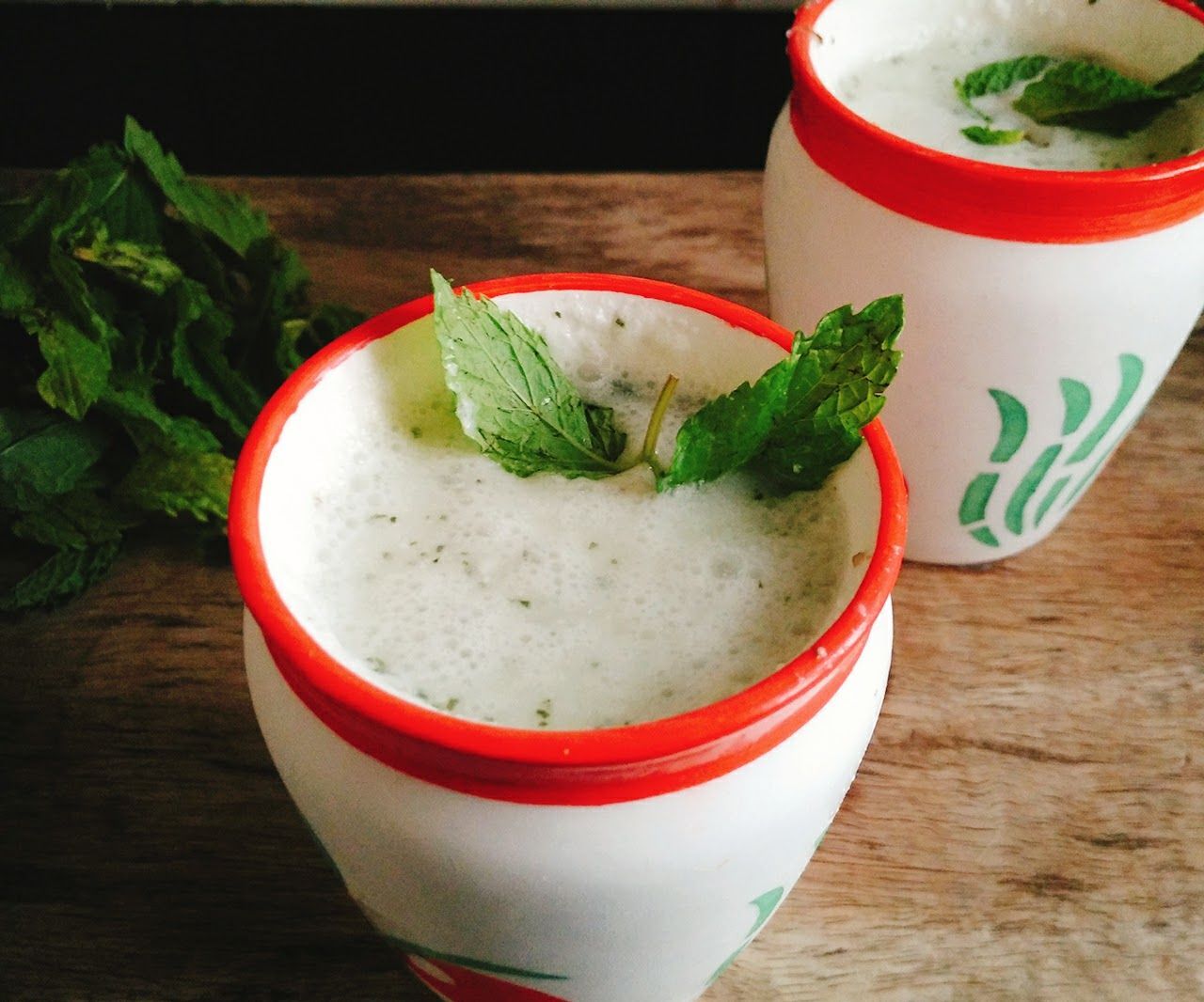 Mint Chilli Buttermilk (Pudina Chhas)