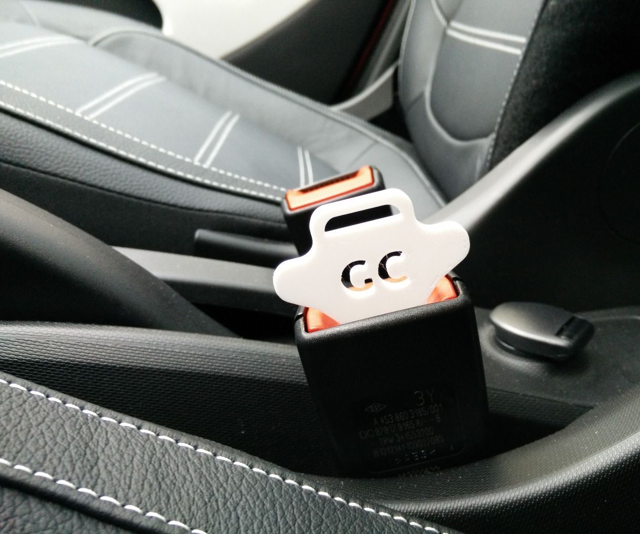 3D Printed Safety Belt Bypass