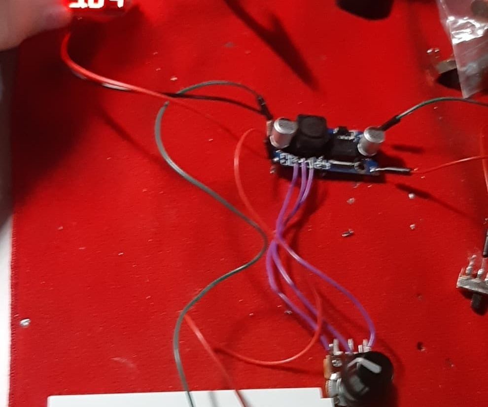Small and Simple Homemade Variable Power Supply
