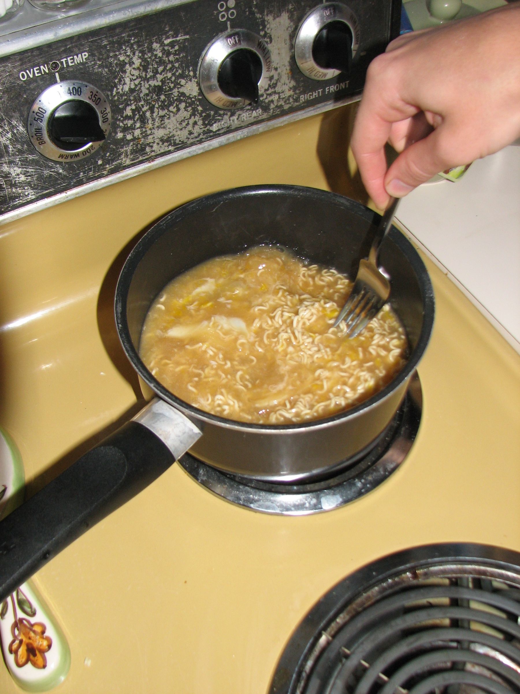 Easy Egg Flower Ramen Soup