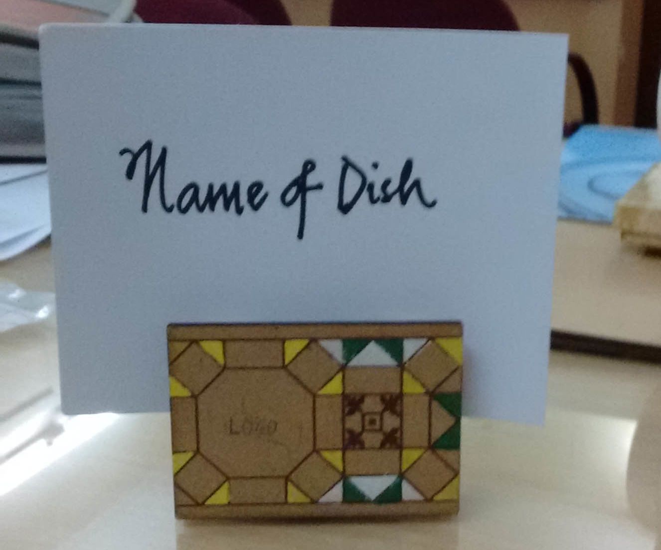 Buffet dish nametag holder