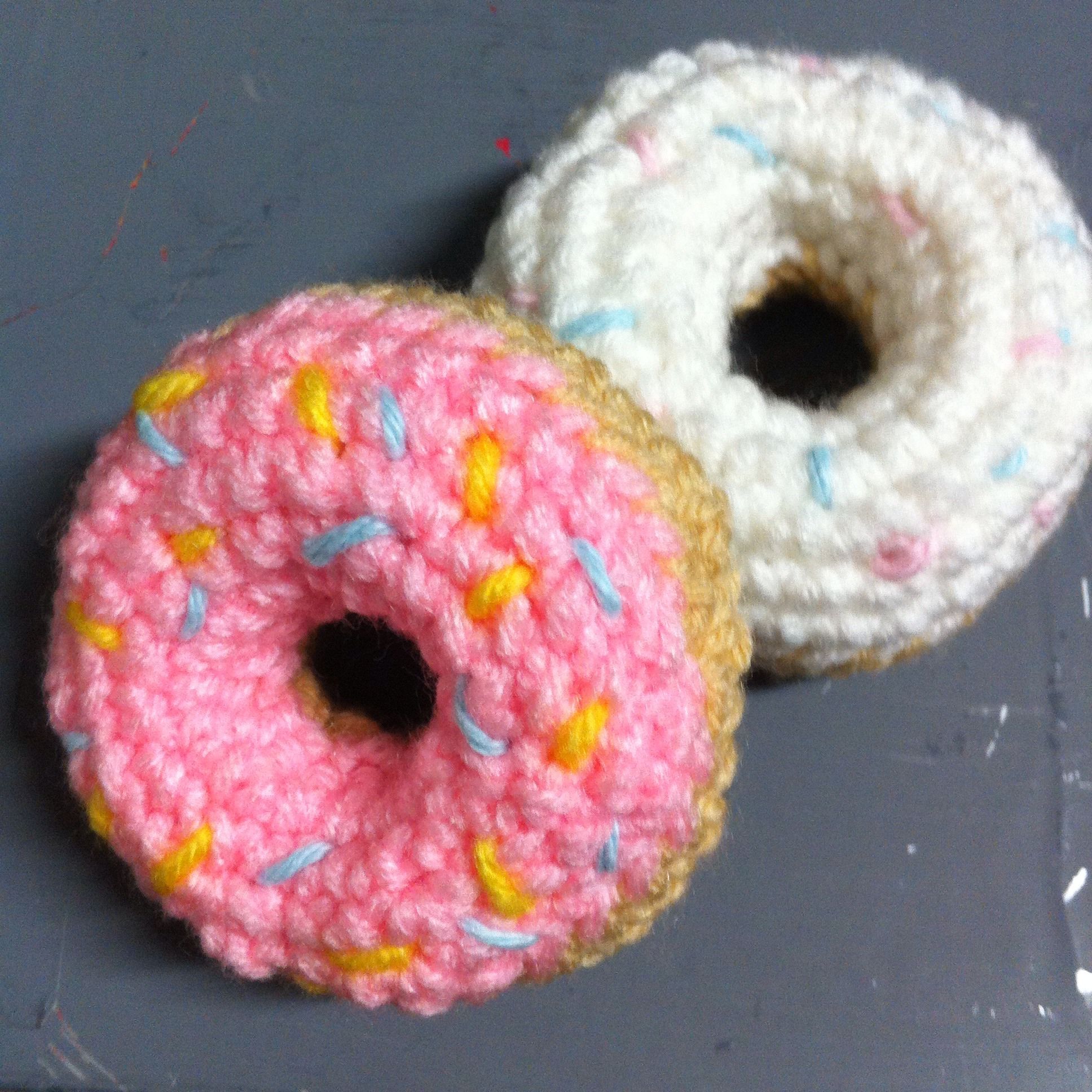 Easy Crochet Doughnut 
