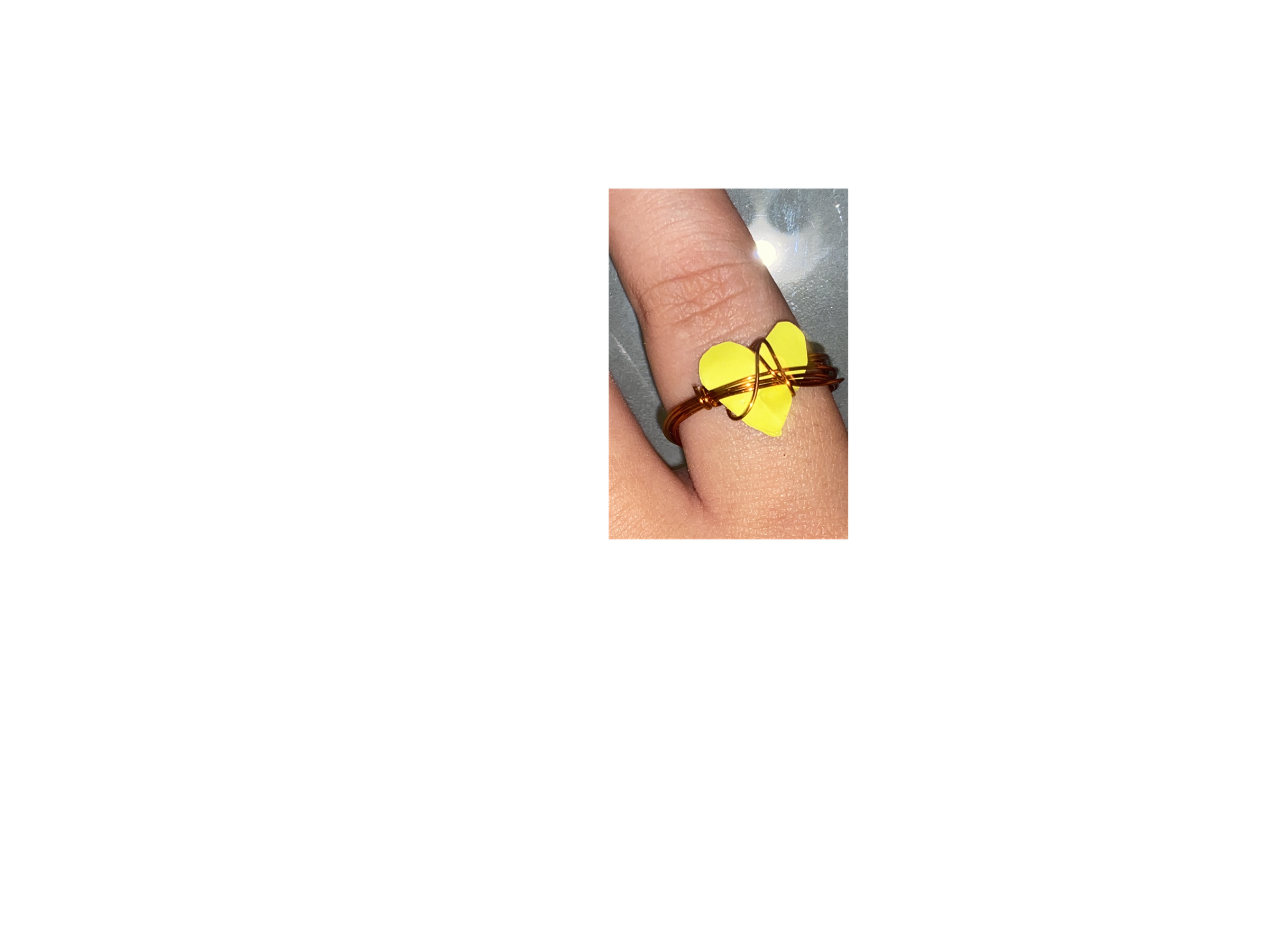 Paper Ring Tutorial Inspired by Taylor Swift´s Song "Paper Rings" 10