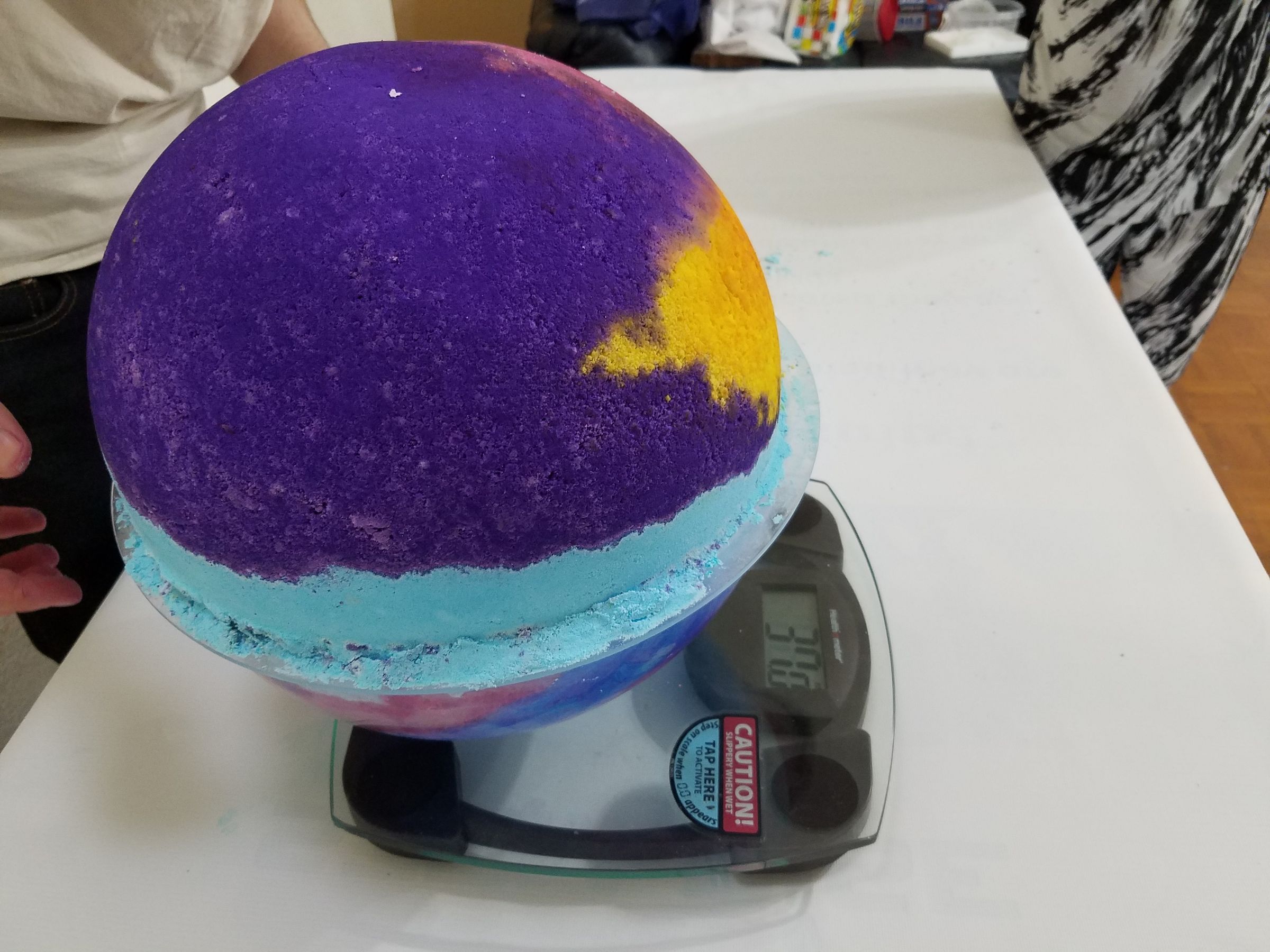 World's Biggest Bath Bombs (Galaxy and Rainbow Colored) 37lbs Each