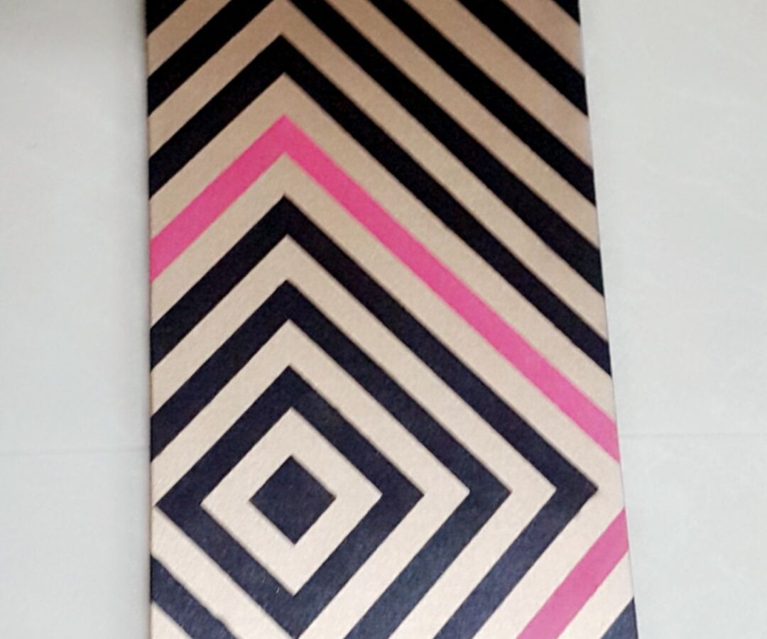 DIY Spraypainted Canvas