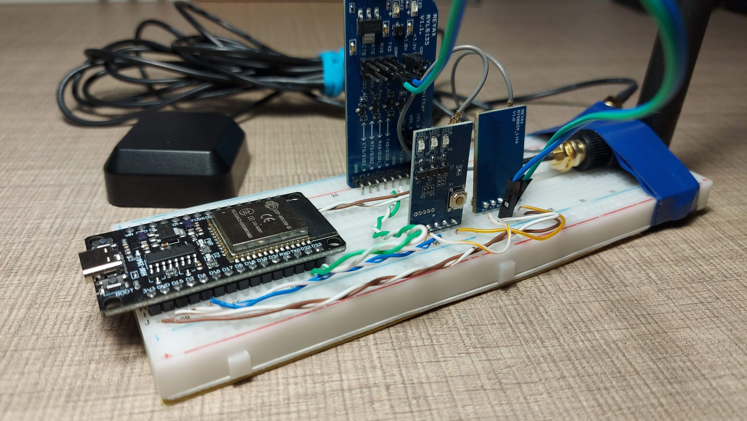 Helium Based DIY GPS Vehicle Tracker With RYS8839 and RYLR993 and ESP32