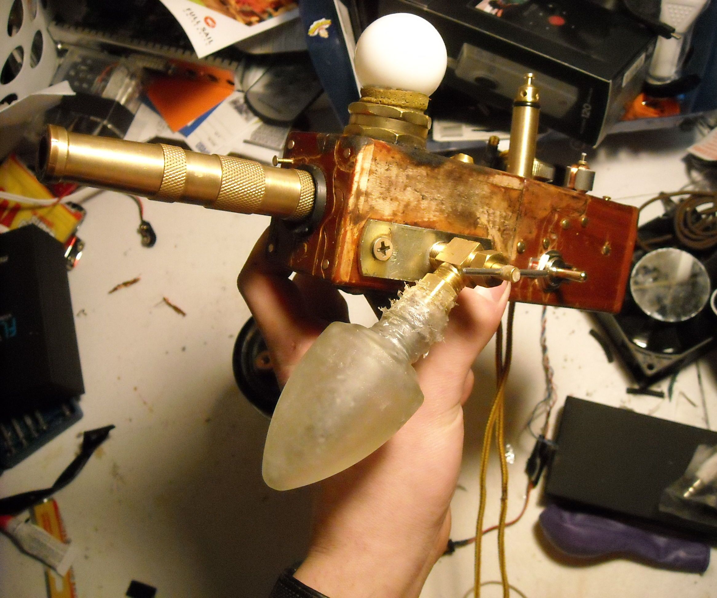 Steampunk CFLED (Close Focus Light Emiting Drill) Aka the SLB (Steampunk Light Blaster)