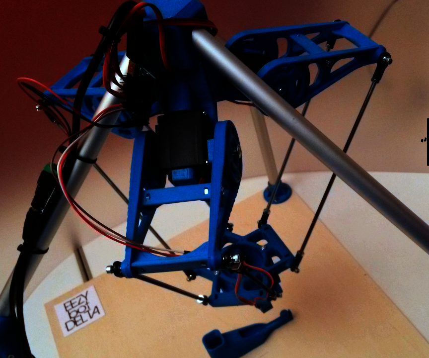 EEZYbotDELTA 3Dprinted Robot