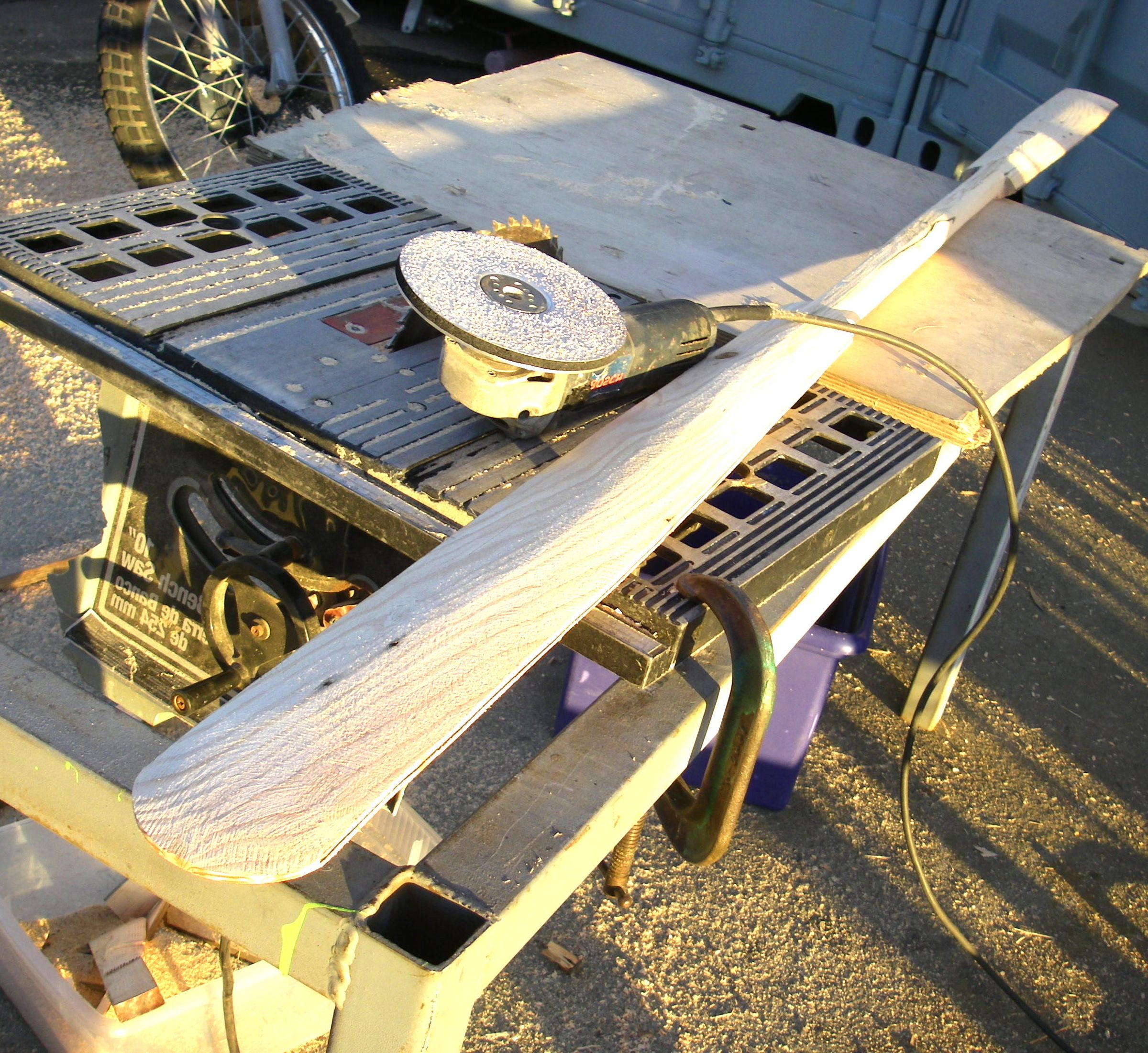 Make an Eskimo Style Kayak Paddle From 2x4 Scrap Wood in 1.5 Hours