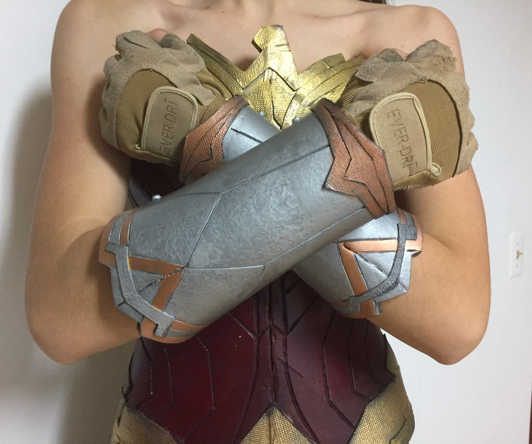 Wonder Woman Cosplay: Bracelets of Submission