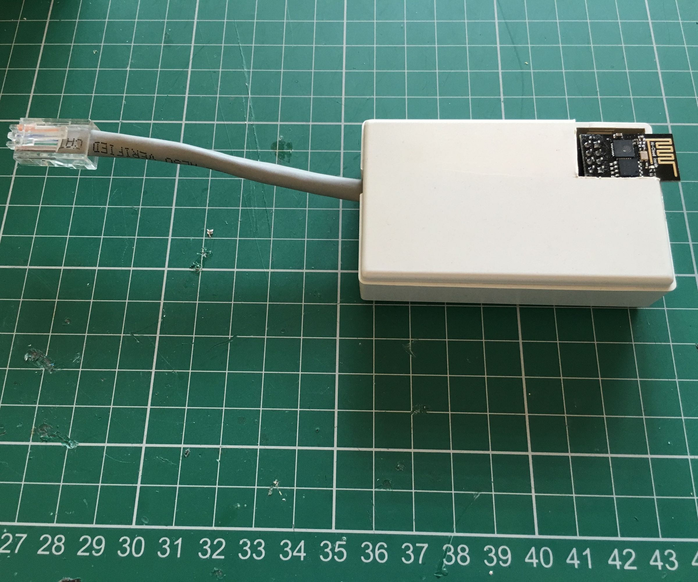 Wireless Solar charge controller monitor ( RS485 to WiFi using ESP 8266)