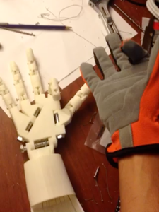 DIY Robotic Hand Controlled by a Glove and Arduino : 8 Steps (with ...