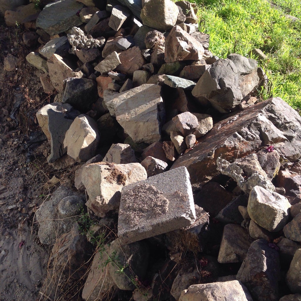 How to Build a Natural Dry Stacked Stone Free Standing or Retaining ...