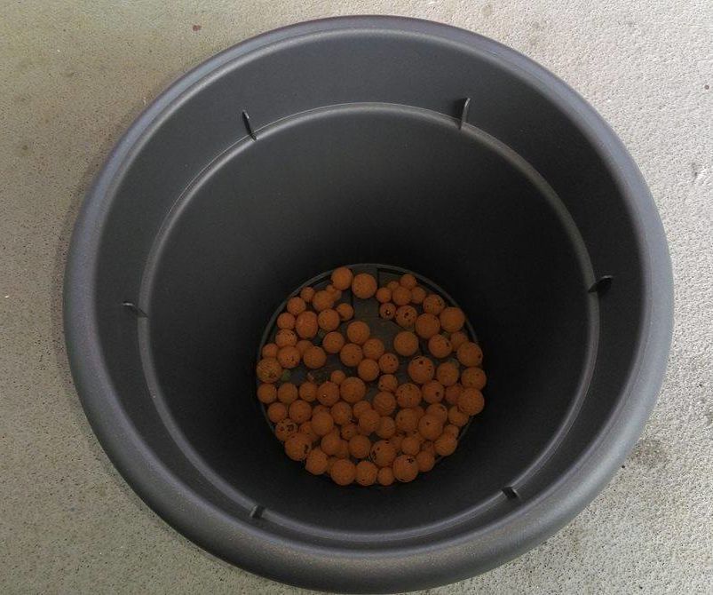 Anti-escaping Clay Pellet Project 