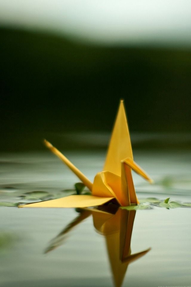 How to fold an origami crane