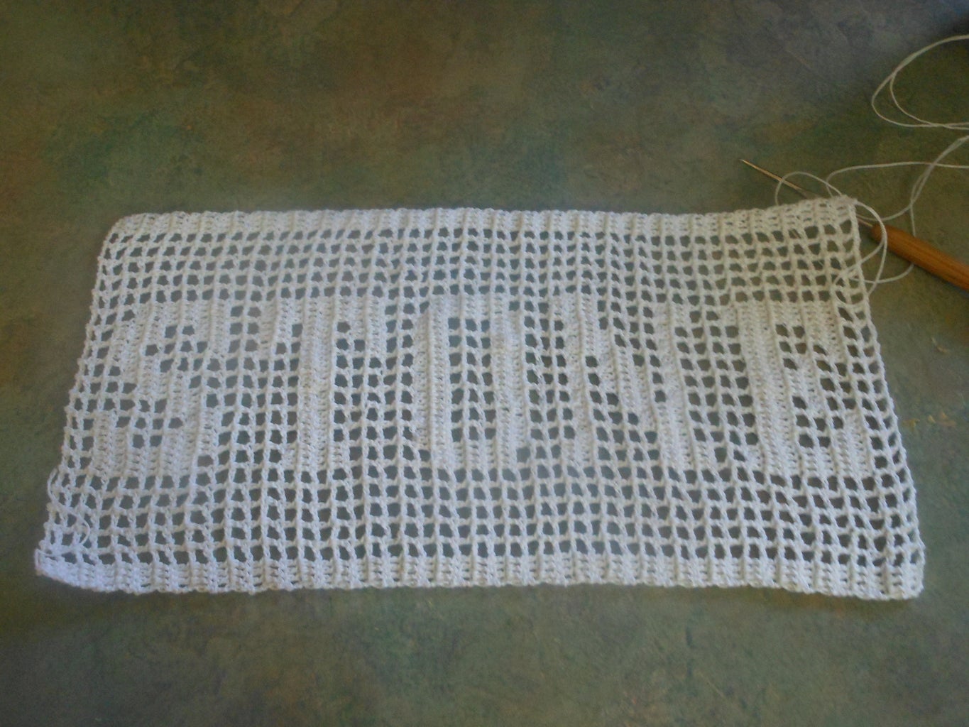 Filet Crochet Name Doily : 12 Steps (with Pictures) - Instructables filet-crochet-name-doily-12-steps-with-pictures-instructables