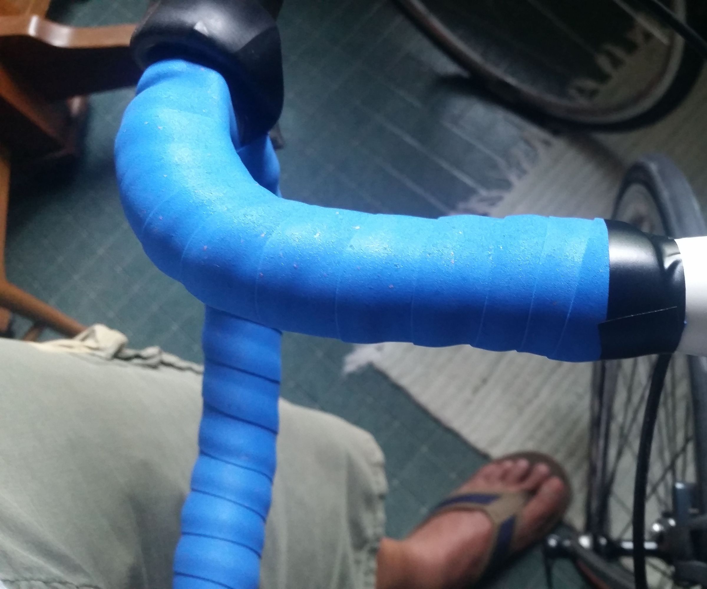 Replacing the Handlebar Tape on a Racing Bike