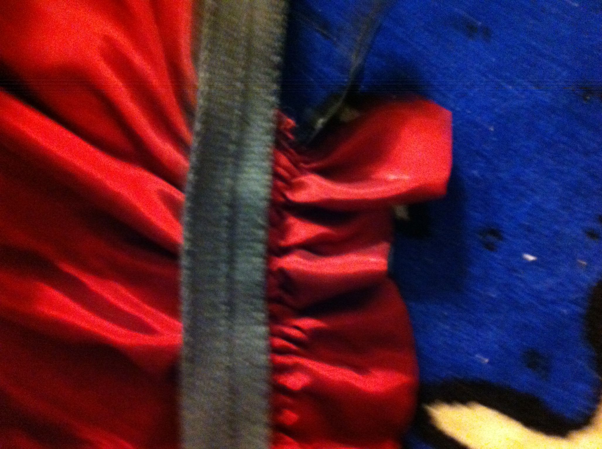 Diy Assassins Creed Shoulder Cape Instructables