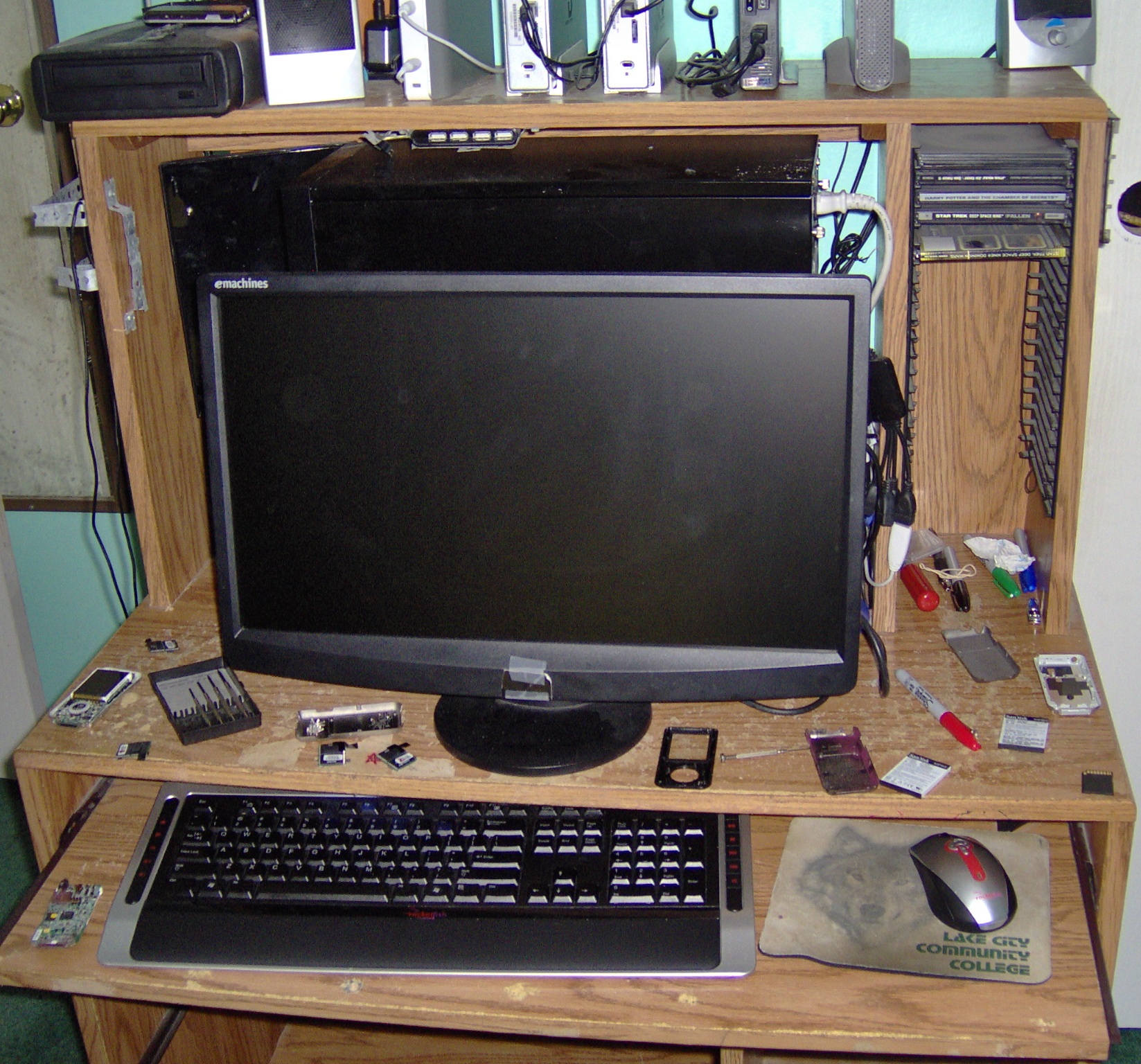 Repair Your SanDisk Sansa E200 MP3 Sound, LCD, Battery, & Memory 5