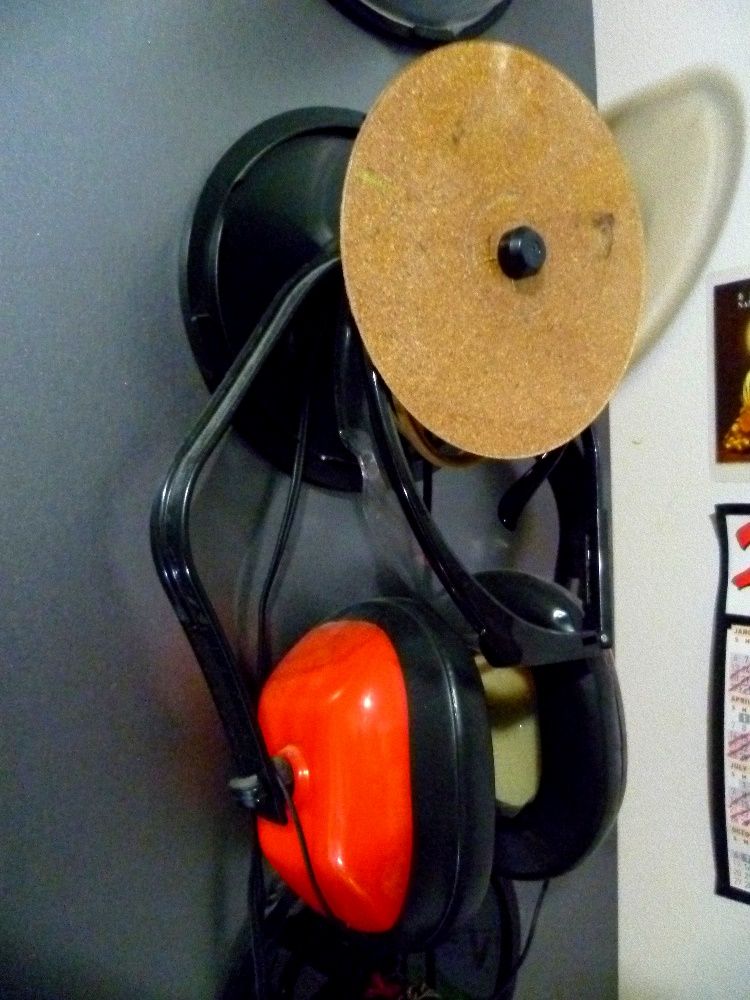 CD Spool As Side-of-bookshelf Storage!