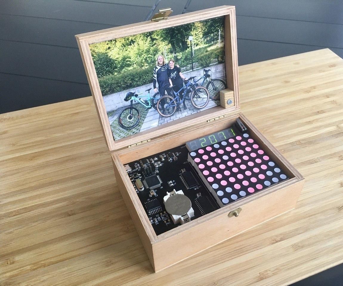 Dreamday Box for the Special Person in Your Life