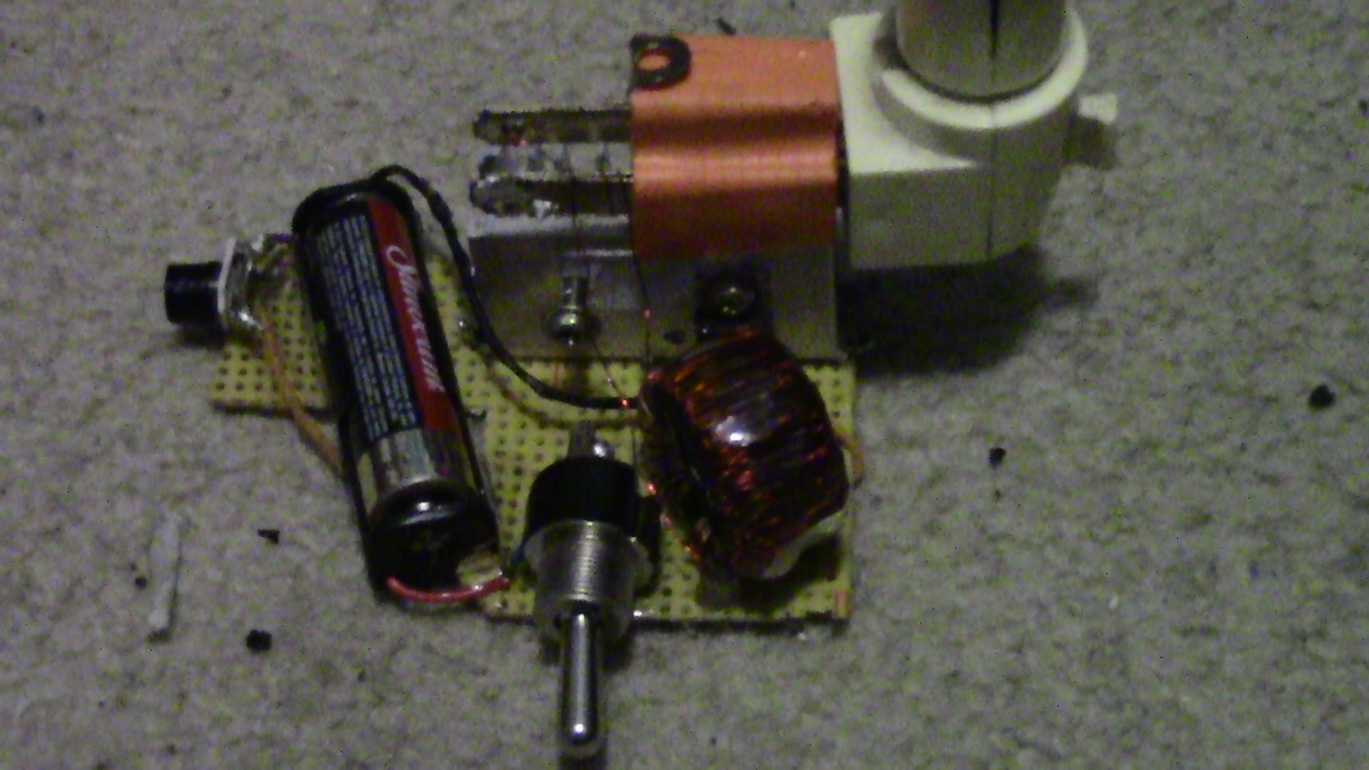Make a SUPER Joule Thief Light! : 7 Steps (with Pictures) - Instructables