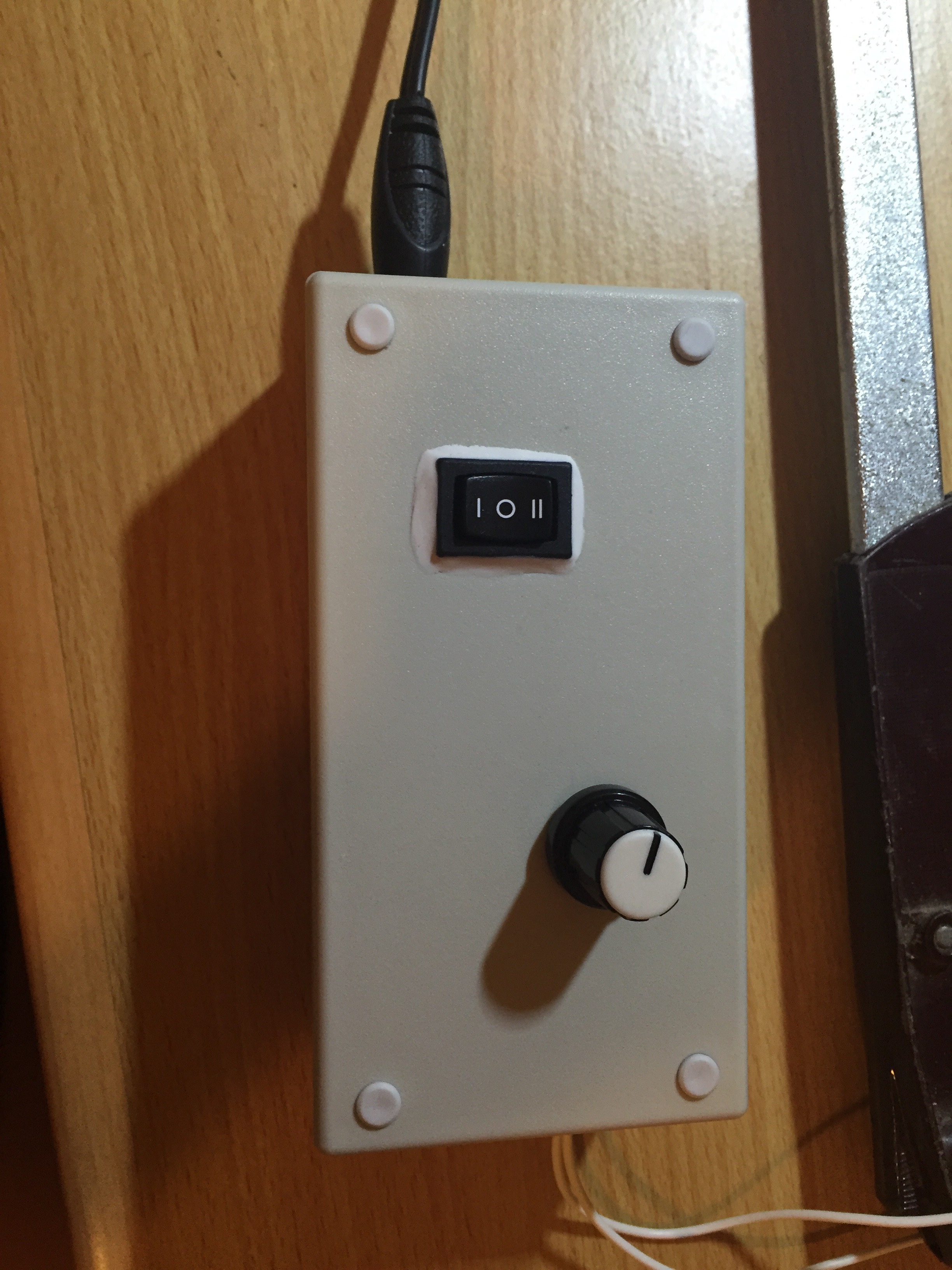 LED Strip Control With Dimmer and Audio Pulsing Circuits 10 Steps