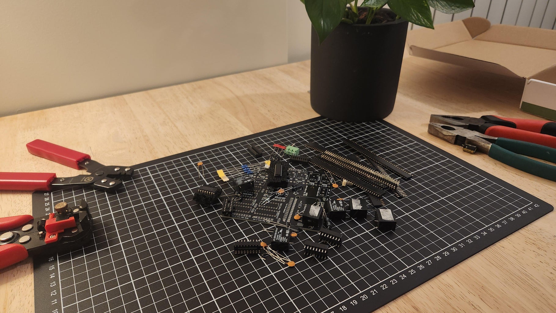 3D Printed Electromechanical 7-Segment Display : 34 Steps (with ...