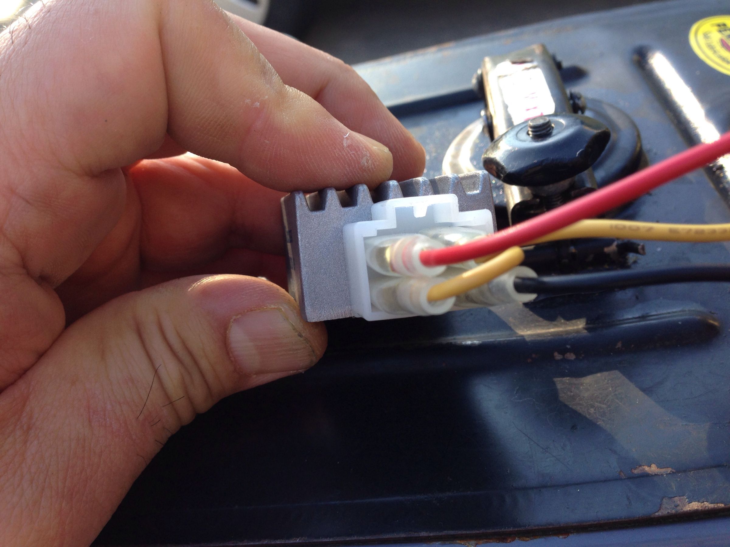 The Cheapest and Easiest Way to Upgrade Turn Signal Lamps of Vespa