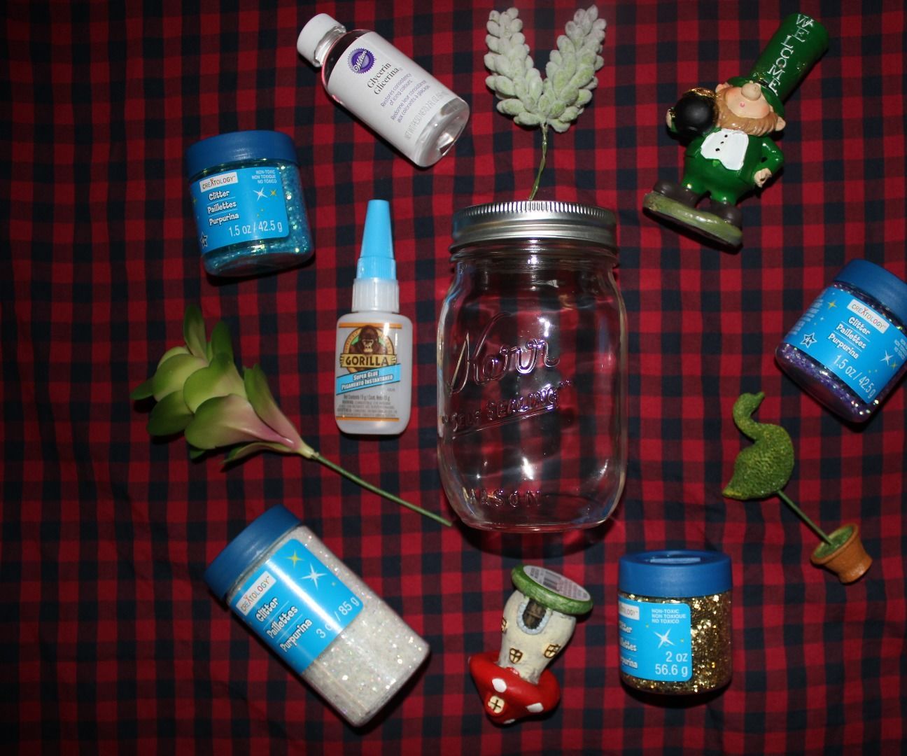 Glitter Snowglobe DIY