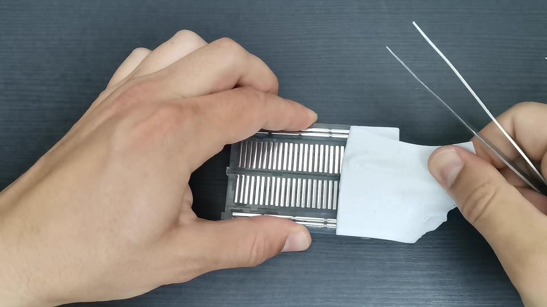 Breadboard Tutorial : 7 Steps Circuit Diagram